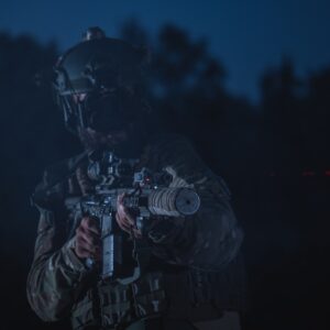 Curso de tiro y operaciones nocturnas